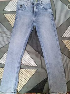 Stylish Light Wash Jeans