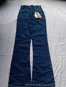 Women&#39;s Flared Jeans 42in