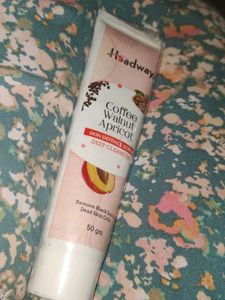 Coffee Walnut Apricot Skin Defence Scrub