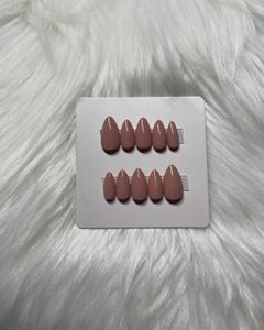 Press-On Nail Set