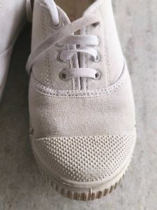 Boys School Shoe White 4 Size