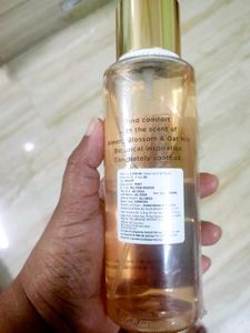 Victoria&#39;s Secret Almond Blossom &amp; Oat Milk Mist