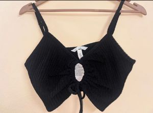 H&amp;M Cut-Out Crop Top