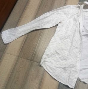 Gap Dotted Button Down