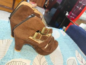 Stylish High Heels Sandals