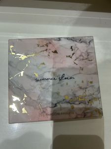 Eyeshadow Palette