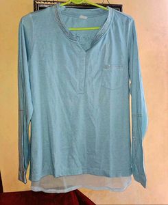 New &amp; Unused Women Casual Tops Set Of 2