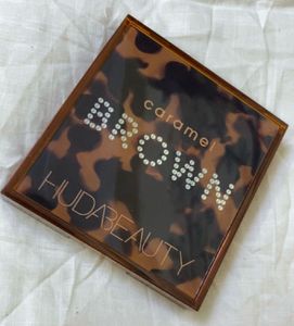 Huda Beauty Caramel Brown Palette