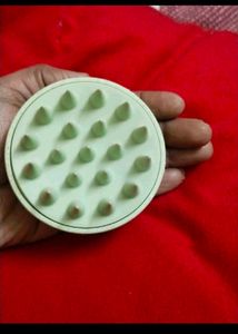 HAIR  SCALP MASSAGER
