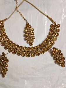 Elegant Gold-Tone Jewelry Set
