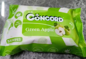2 Pck Wet Wipes / Facial / Make-up Remover