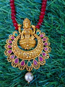 Laxmidevi Pendant With Red Crystal Chain