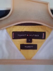 Tommy&#39;s White Buttondown