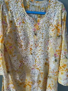 Floral Print chickenkari Kurta