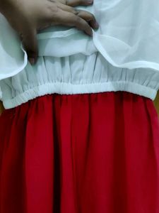 Floral cute red and white jumpsuit ♥️