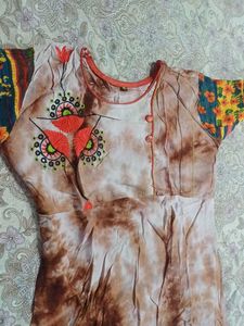 COMBO OF 2 EMBROIDERD KURTIS.