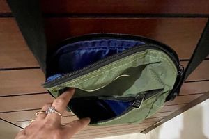 Nike Heritage Crossbody Bag Olive Green