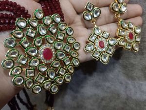 Elegant Kundan Jewelry Set