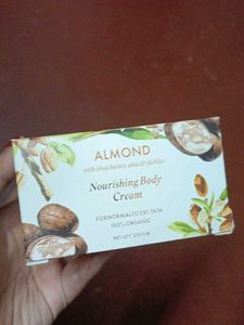 Almond Nourishing Body Cream