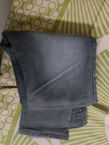 Men&#39; Grey Stylish Jeans