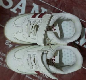 Cute White Sneakers