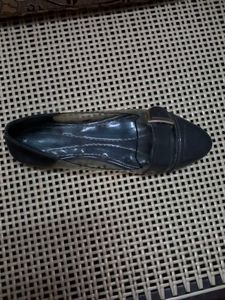 Black Pointed-Toe Flats