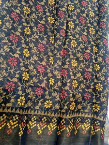 Elegant Black &amp; Gold Floral Saree