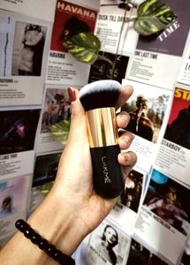 Lakme Foundation Brush