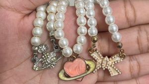 Pearl Bow Necklace