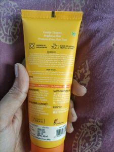 Glow+Smoothie Face Wash