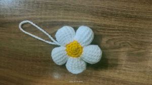 Daisy Flower Keychain