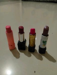 Non matted Lipsticks ( totally 5 lipstick)