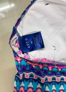 sleeveless tankini top