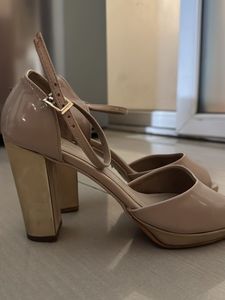 Inc. 5 Women Wedge Heels