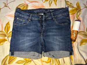 Denim bootcut shorts