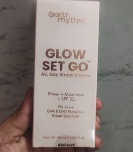 Earth Rhythm Glow Set Go Multipurpose Strobe Cream