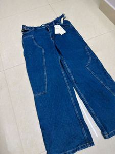 Wide Leg Jeans with Cutout Detail