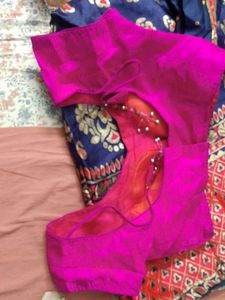 Lehenga Blouse Dupatta Negotiable Price