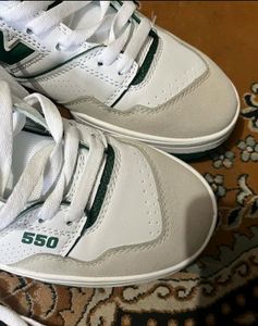 NEW BALANCE 550