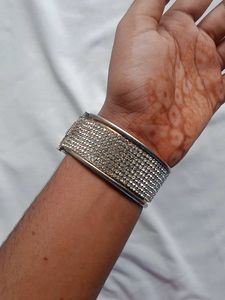 Sparkling Bangle Bracelet