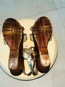 Chic Gold Glitter Strap Flat Sandals