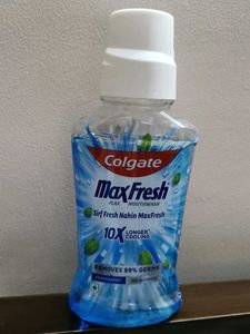 Colgate MaxFresh Antibacterial Mouthwash 250ml