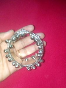 Shell Bangle Bracelet