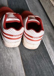 Girls&#39; Red Polka Dot Sneakers - Size Unknown