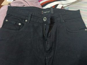 Premium 3/4th Denim Capri Jeans