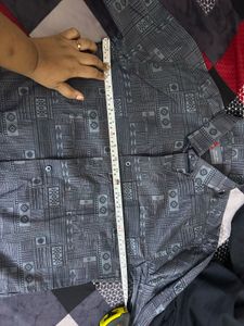 Stylish Geometric Print Shirt