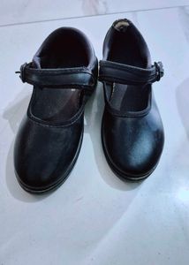 Girls Black And White School Shoes . 2 Pairs