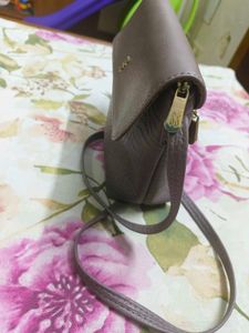 BAGGIT Sling Bag