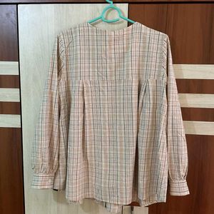 Korean rolarola v-necked checked top