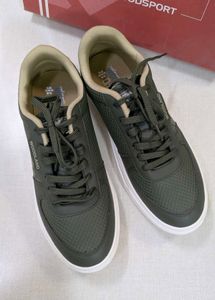 Woodland PU sneakers size 9🔥👟